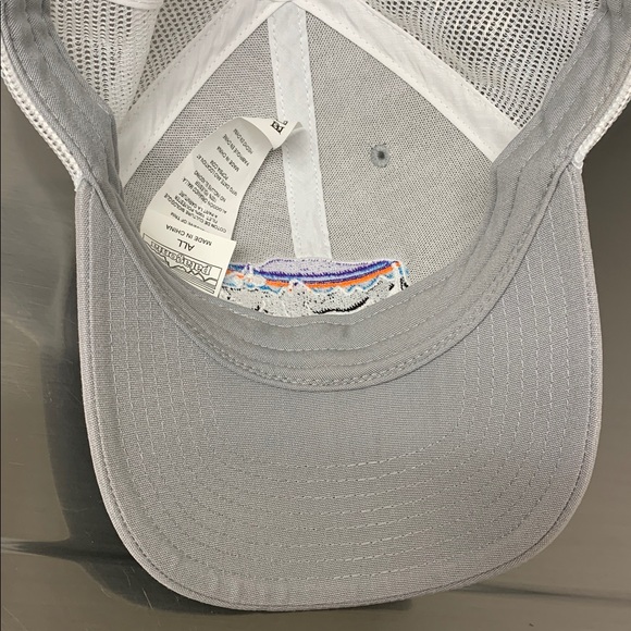 Patagonia hat mesh back in grey and white - Picture 6 of 10